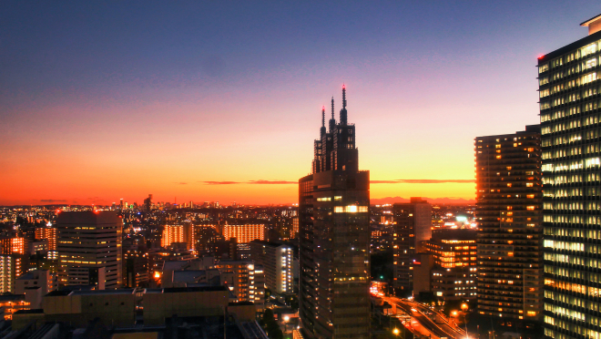 Panoramic views from upper floor guest rooms