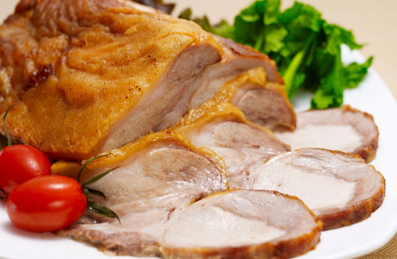〈ランチブッフェ〉ナトゥーラ「肉フェスタ」開催!地元で安全・安心に家族三世代でブッフェを楽しむ!