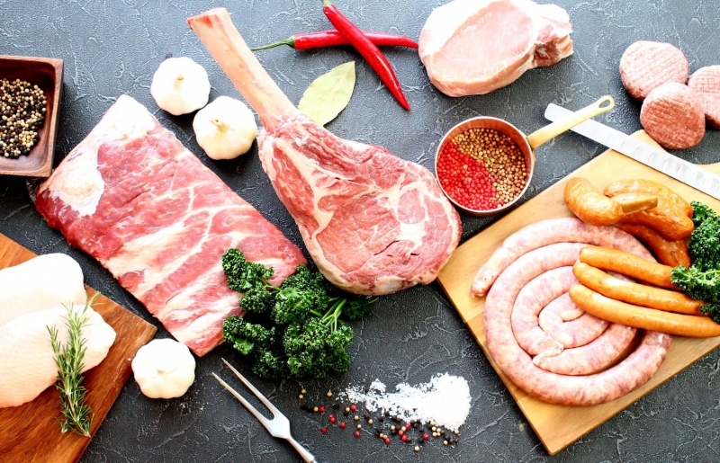 〈ディナーブッフェ〉 ナトゥーラ「肉フェスタ」開催!お子様が無料になる家族三世代のご利用がお得!暑さを吹き飛ばすお肉料理でパワーチャージ