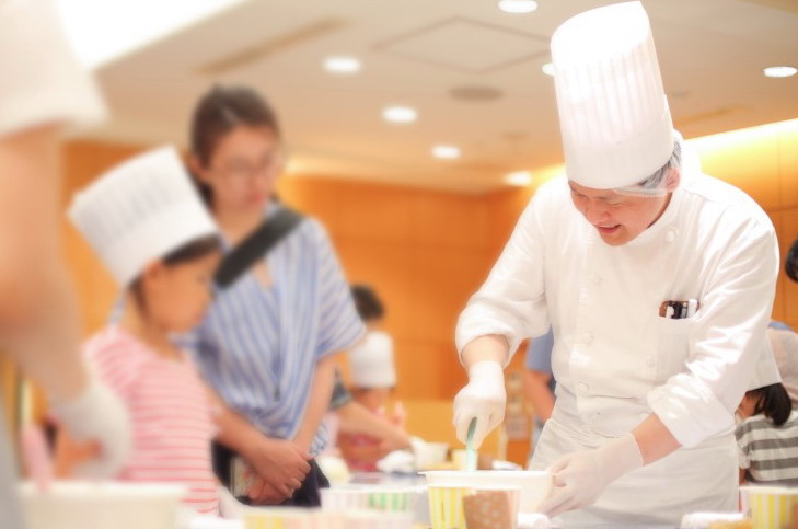 5月3日(火・祝)食育ミニ教室「みんなが好きな”チョコレート”ができるまでを学ぼう&プチデザートブッフェ付き」
