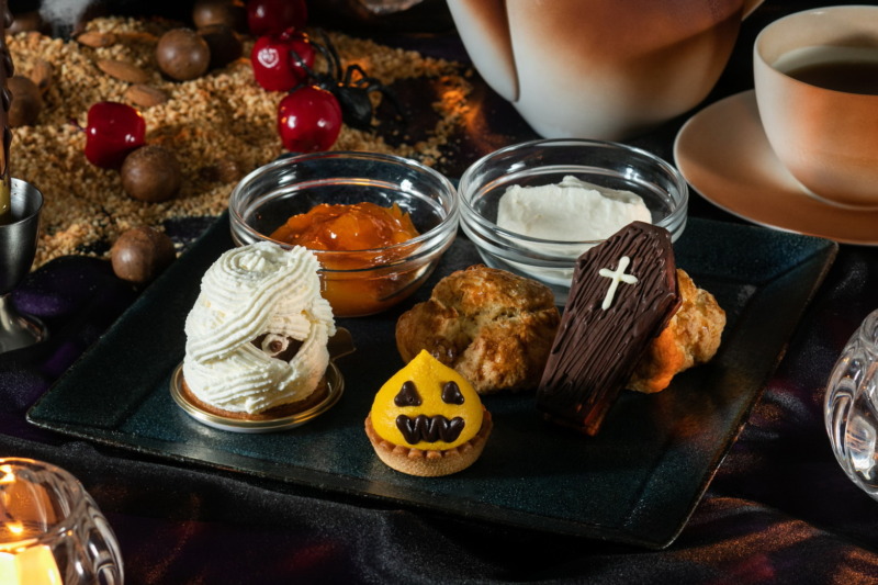 秋の味覚とハロウィンのアフタヌーンティー(組数限定/予約制)