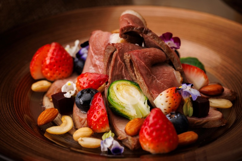 ランチ＆ディナーブッフェ 「鉄板焼きサーロインステーキ＆冬を彩るウィンターグルメフェア」