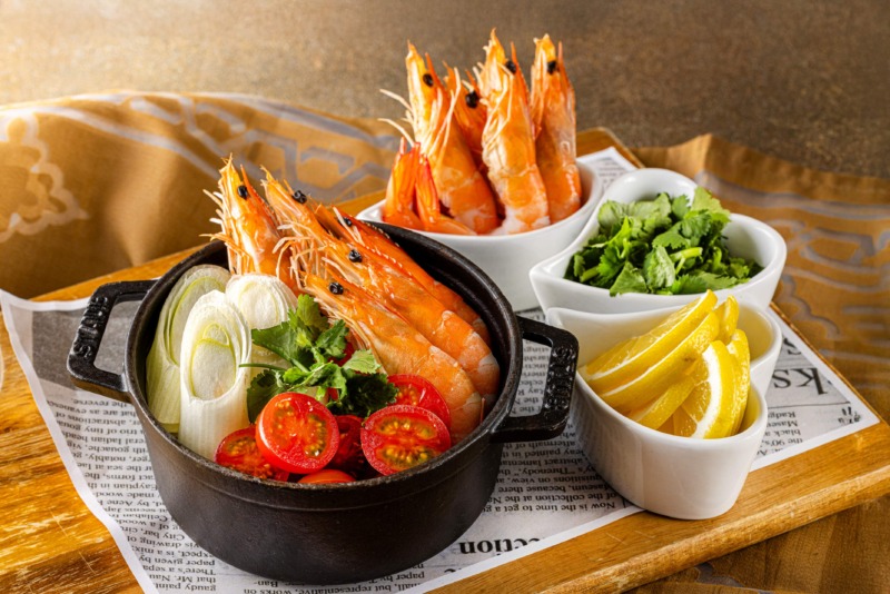 ランチ＆ディナーブッフェ 「鉄板焼きサーロインステーキ食べ放題＆初夏のオリエンタルフェア」